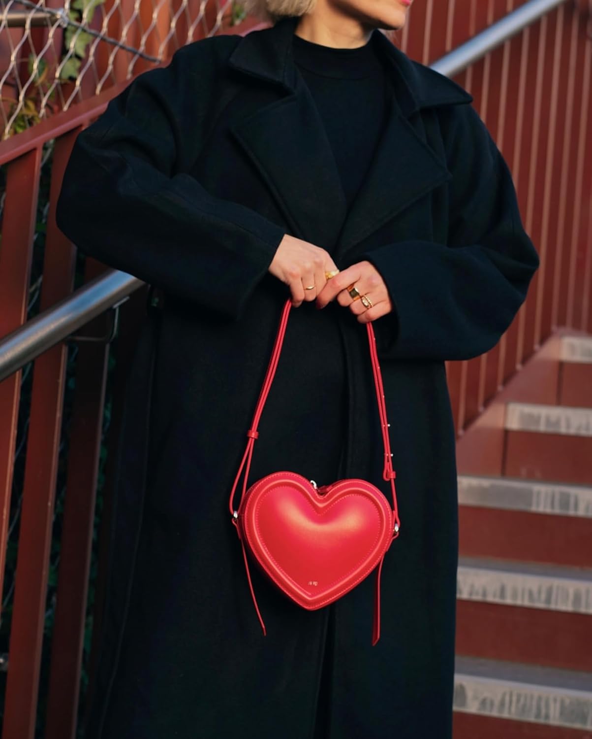 جيه دبليو بي اي اي شنطة ارلين على شكل قلب للنساء