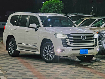 تويوتا لاندكروزر صالون GXR 2022