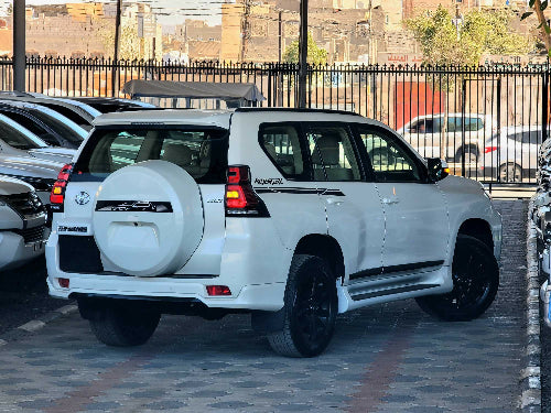 تويوتا لاندكروزر برادو VXR 2022